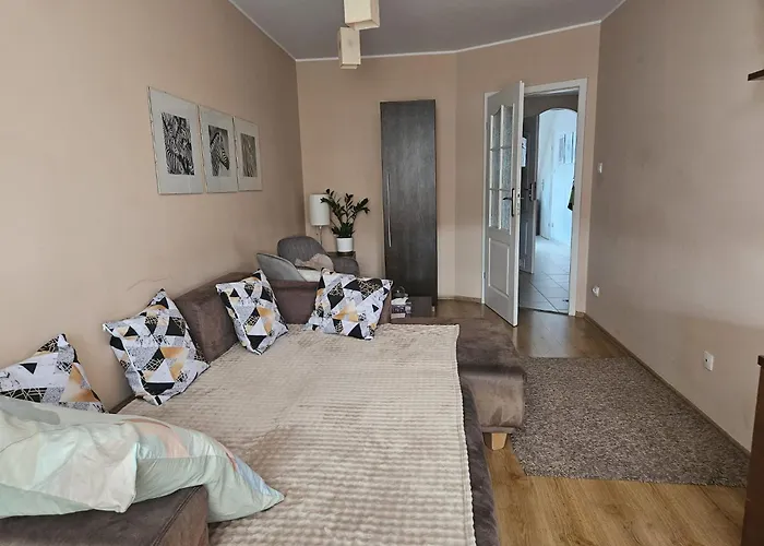 Gracious Stay Shared Apartment
